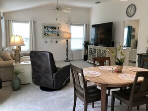 別墅, 1 張加大雙人床, 庭院, 花園景觀 | 用餐區