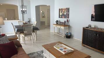 Villa, Multiple Beds, Lanai, Garden View | Living area