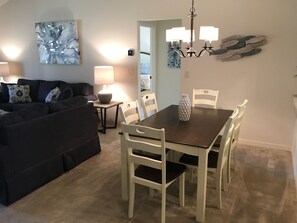 House, Multiple Beds, Lanai, Garden View | Dining - 2315 Jans Ter (Wildwood)