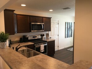 House, Multiple Beds, Lanai, Garden View | Private kitchen - 2315 Jans Ter (Wildwood)