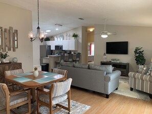 Villa, Multiple Beds, Lanai, Garden View | Dining