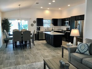 House, Multiple Beds, Lanai, Garden View | Dining - 5901 Presenti Court (Coleman)