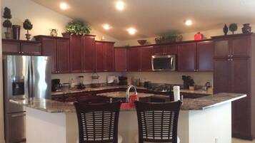 Vila, Beberapa Tempat Tidur, akses ke kolam renang | Dapur pribadi | Lemari es, microwave, oven, dan kompor