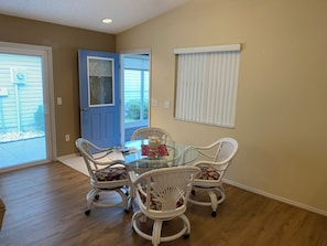 Property grounds - 3472 Roanoke St (The Villages)