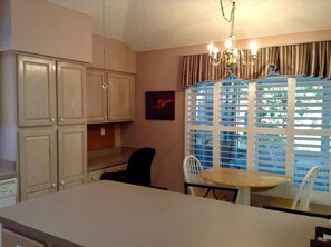 House, Multiple Beds, Patio, Garden View | Dining