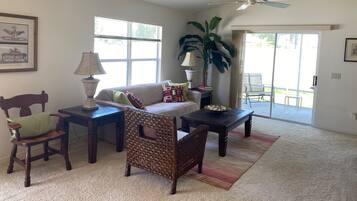 Vila, Beberapa Tempat Tidur, dapur, pemandangan kebun | Interior