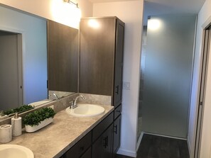 Bathroom - 1822 Trimarche Ter (Wildwood)