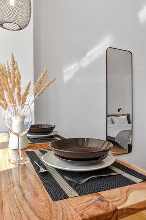 Family Suite | In-room dining - May Studio (Bucharest)