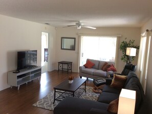 Villa, Multiple Beds, Lanai, Garden View | Living area | TV - 1220 San Bernardo Rd (The Villages)