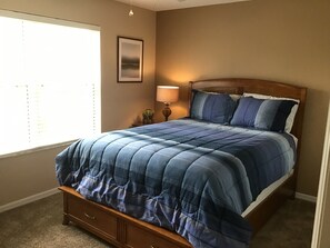 Ferienhaus, Mehrere Betten, Veranda, Gartenblick | 3 Schlafzimmer, kostenloses WLAN