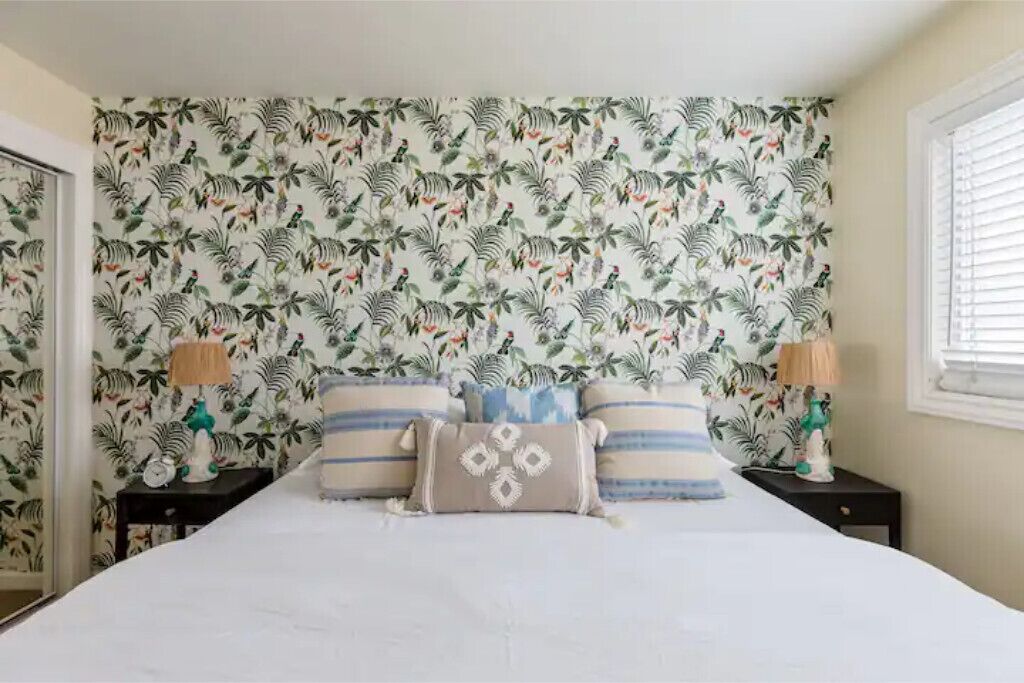 2 bedrooms, desk, travel crib, free WiFi