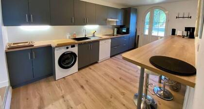 Charming home for 6.