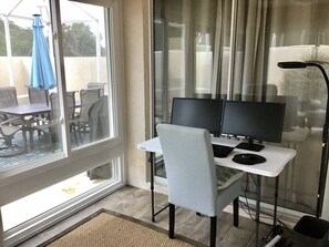 Villa, flere senger, terrasse, hageutsikt | Utsikt fra overnattingsstedet