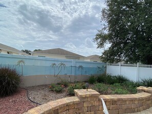 Property grounds - 709 Sherwood St (The Villages)