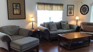 Villa, Berbilang Katil, Garden View | Ruang tamu