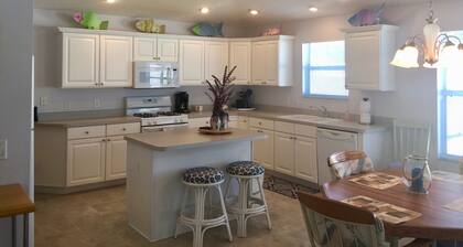 977 Tanglewood Pl