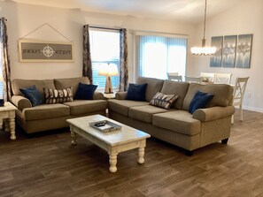 Living area - 347 Logan Street (The Villages)