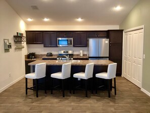 Villa, Multiple Beds, Garden View | Private kitchen | Fridge, microwave, oven, stovetop