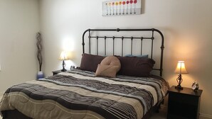 Villa, Multiple Beds, Lanai, Garden View | 2 bedrooms, free WiFi - 421 Canterbury Ct (The Villages)