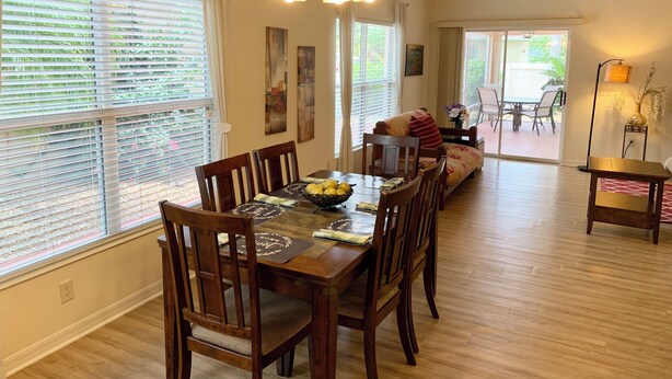 Villa, Multiple Beds, Lanai, Garden View | Dining - 1081 Burnettown Pl (The Villages)