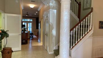 Rumah, Beberapa Tempat Tidur, beranda, pemandangan lapangan golf | Interior