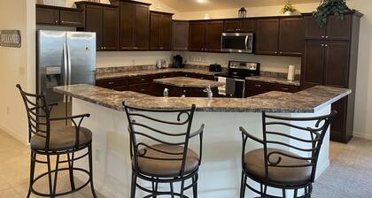 2881 Petoskey Pl
