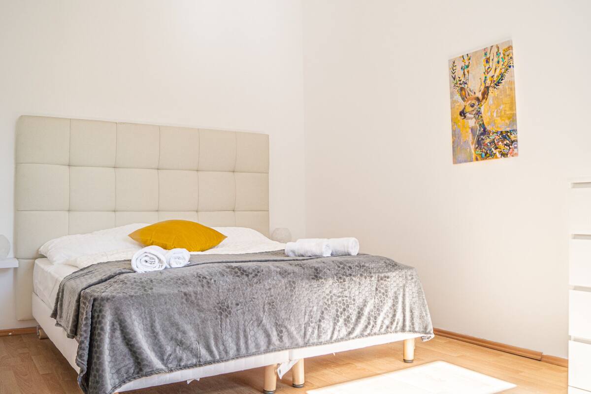 1 bedroom, free WiFi, bed sheets