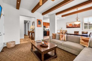 TV, fireplace, offices