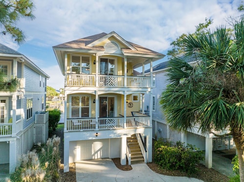Carolina Girl Fripp Island
