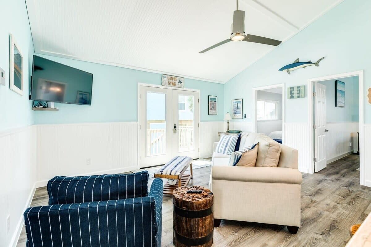 Televisión y oficina 