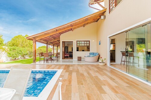 GB77 Ótima Casa 5 Quartos com Piscina 