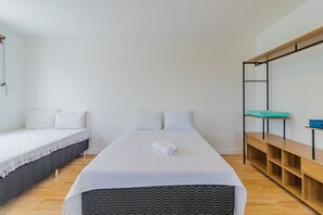 Chalet - GB77 Ótima Casa 5 Quartos com Piscina (Camaçari)
