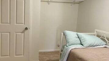 2 bedrooms, bed sheets