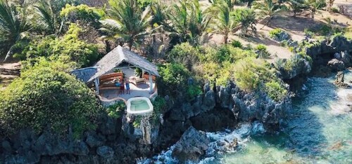 Luxury Honeymoon Cottage/Tent Tiwi Beach Kenya....