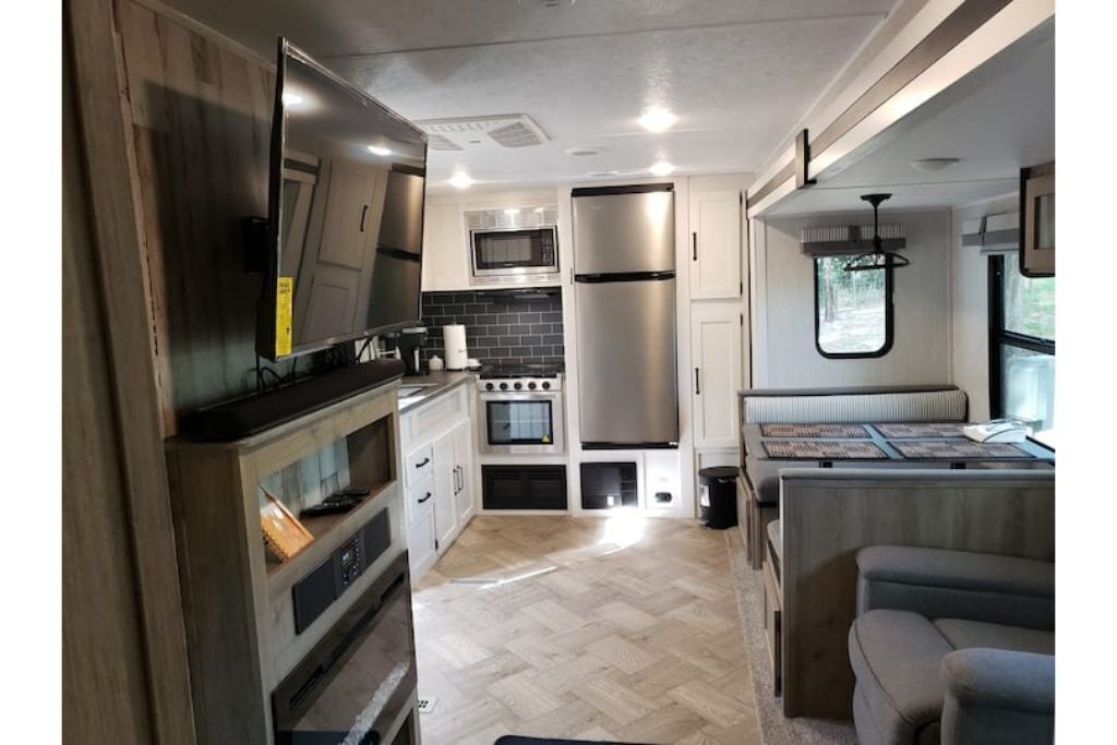 Beautiful-1 Bed RV. Villages-Lady Lake-Ocala, Grand Oaks, Ocala National Forest 