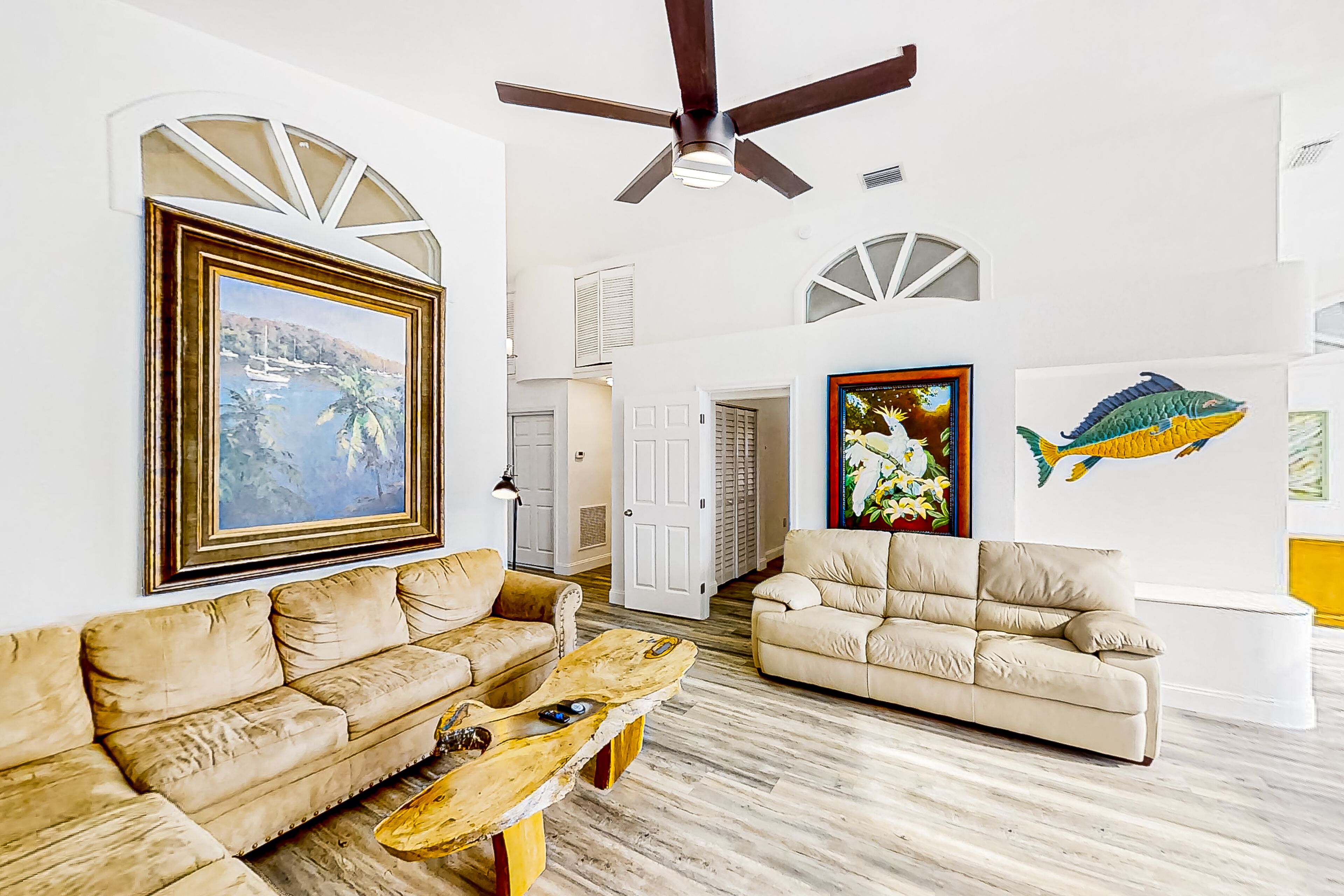 Bayfront home with shared pool, grill, dock, washer/dryer, streaming, & AC