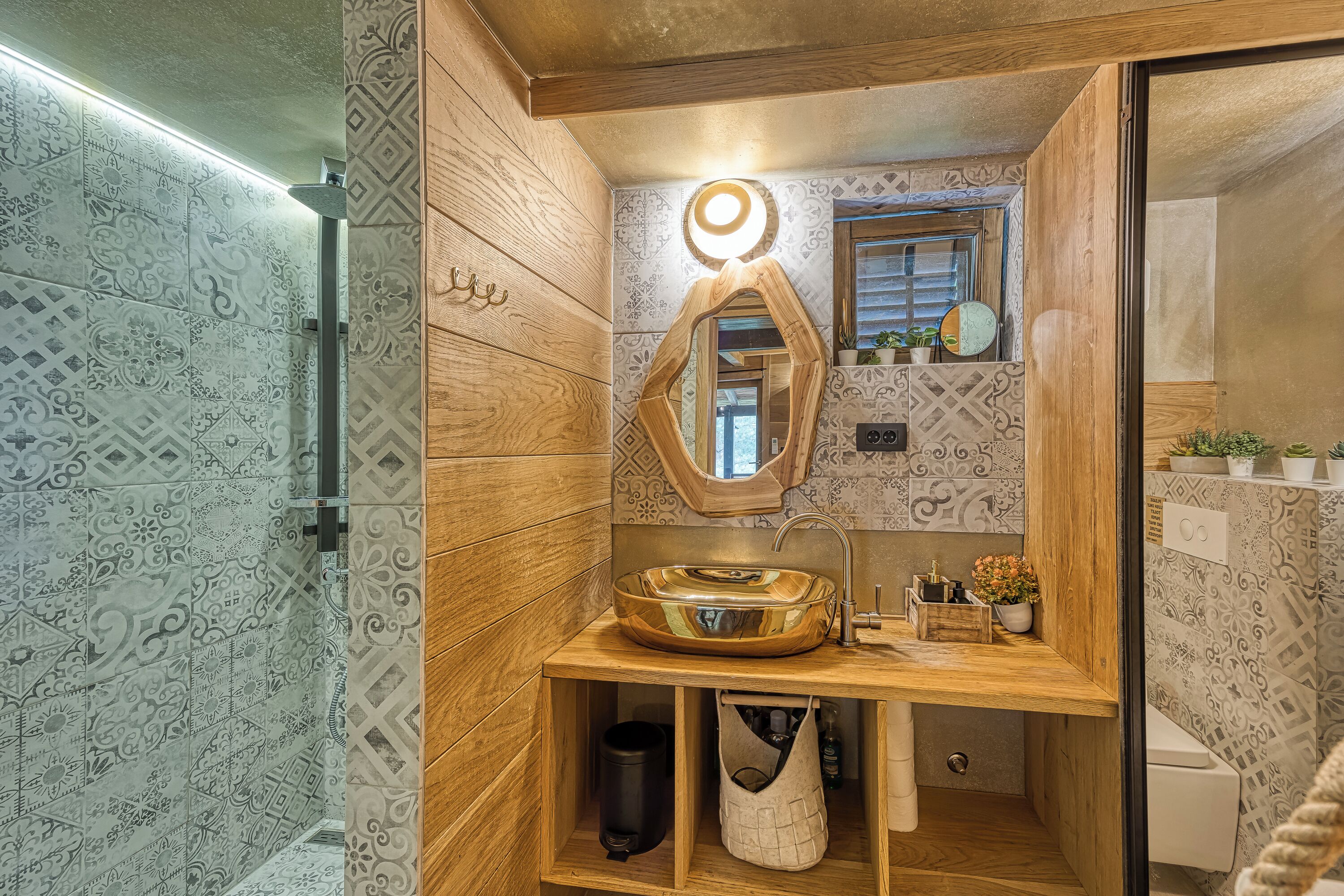 Family House, Multiple Bedrooms (Wellness House Swan River) | Bathroom | Shower, hair dryer, towels, soap