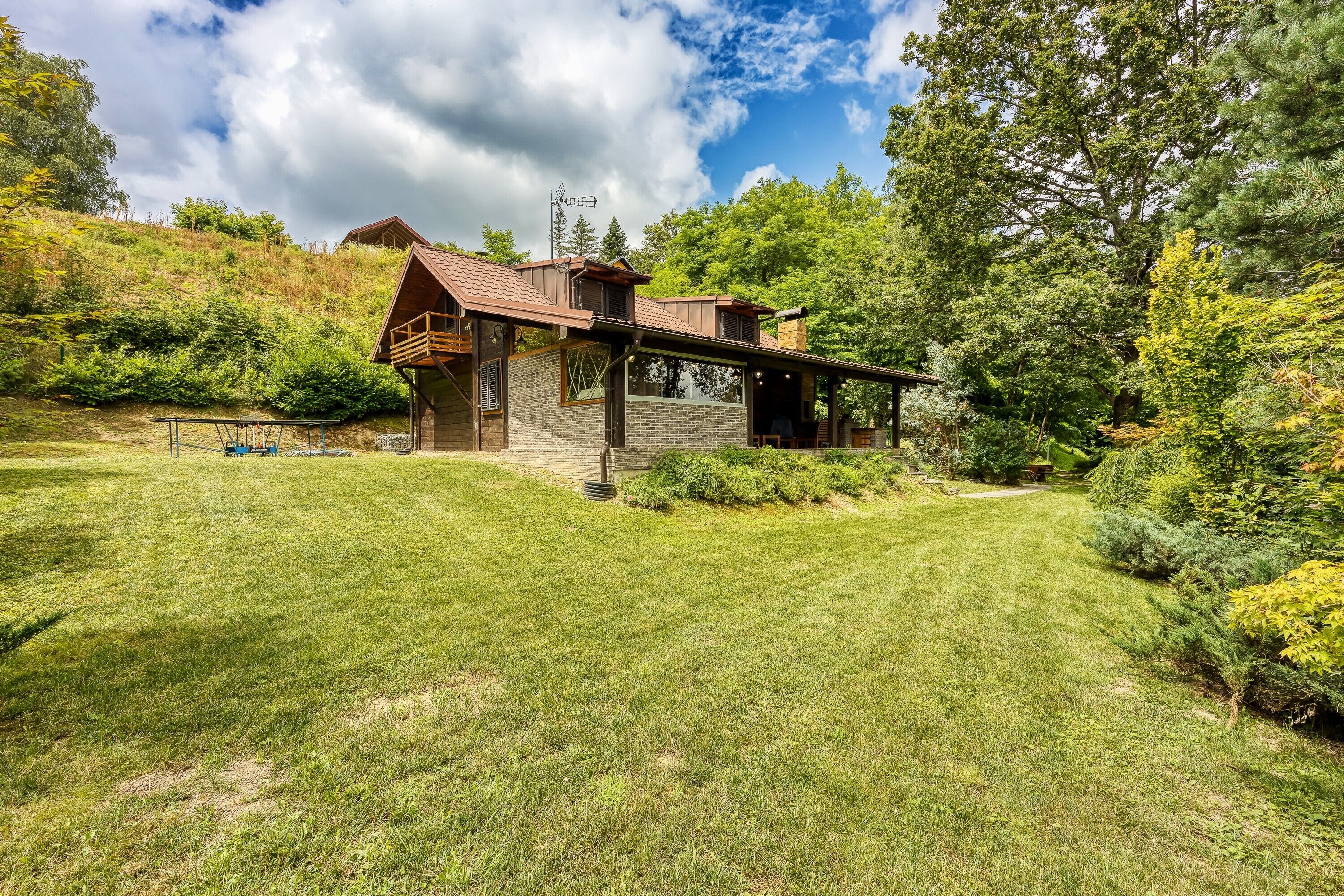 المنشأة من الخارج