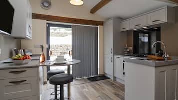 Fridge, dishwasher, electric kettle, toaster