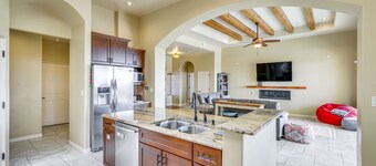 Unique Las Cruces Home w/ Patio + Gas Grill!