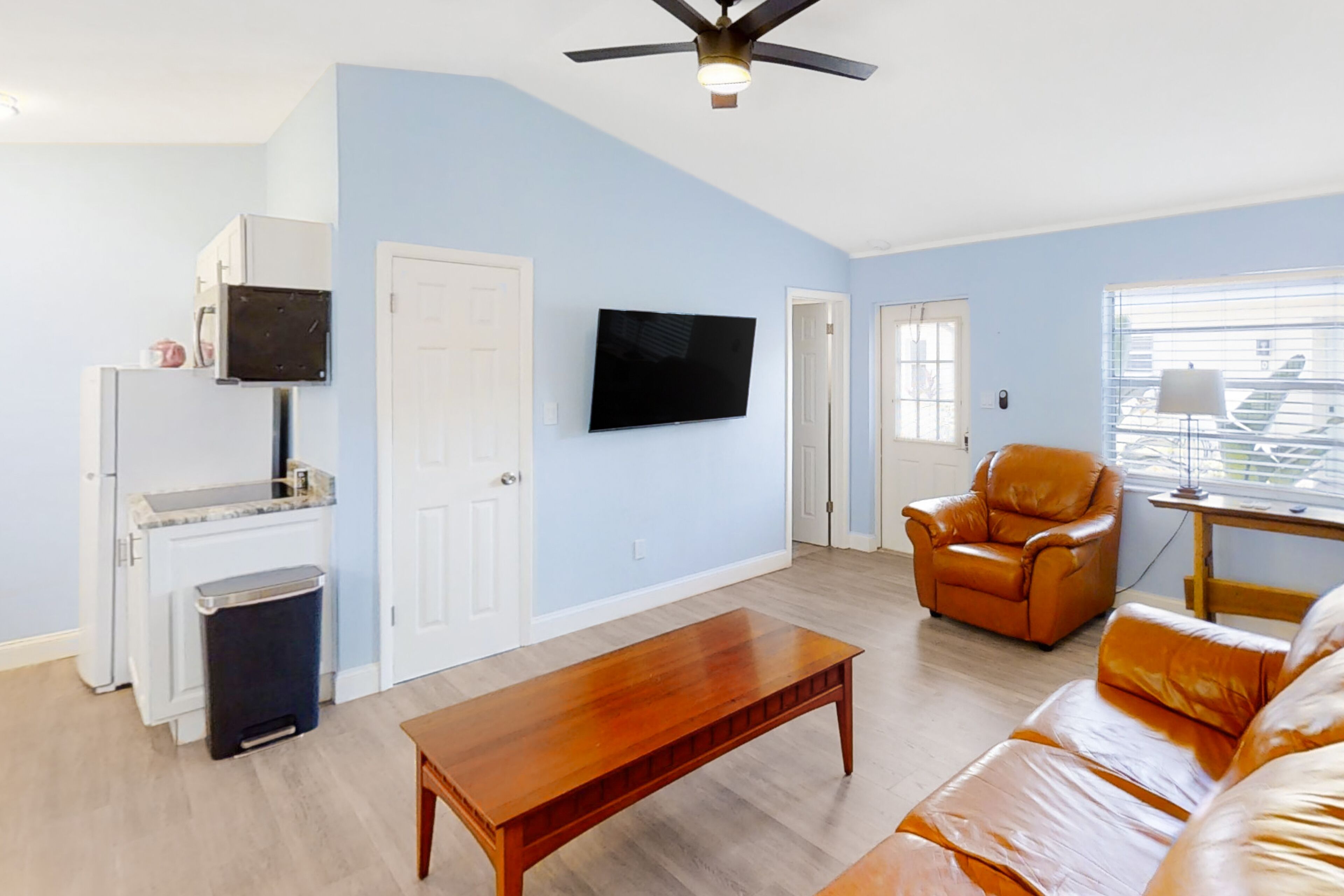 Inviting retreat with outdoor pool, W/D, dock, streaming, partial AC