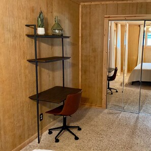 1 bedroom, desk, iron/ironing board, free WiFi