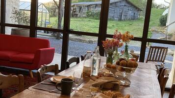 Free daily local cuisine breakfast