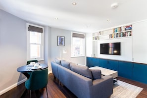 Apartment, 1 Double Bed | Living area