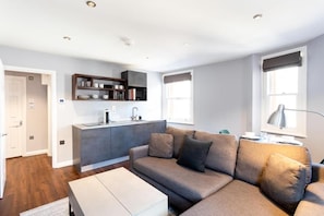 Apartment, 1 Double Bed | Living area