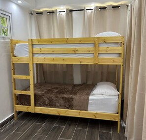 2 bedrooms, WiFi, bed sheets