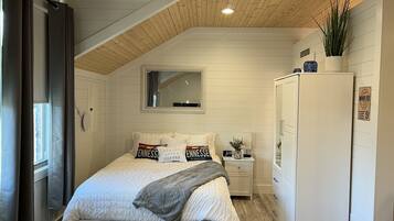 1 chambre, coffres-forts dans les chambres, fer et planche à repasser