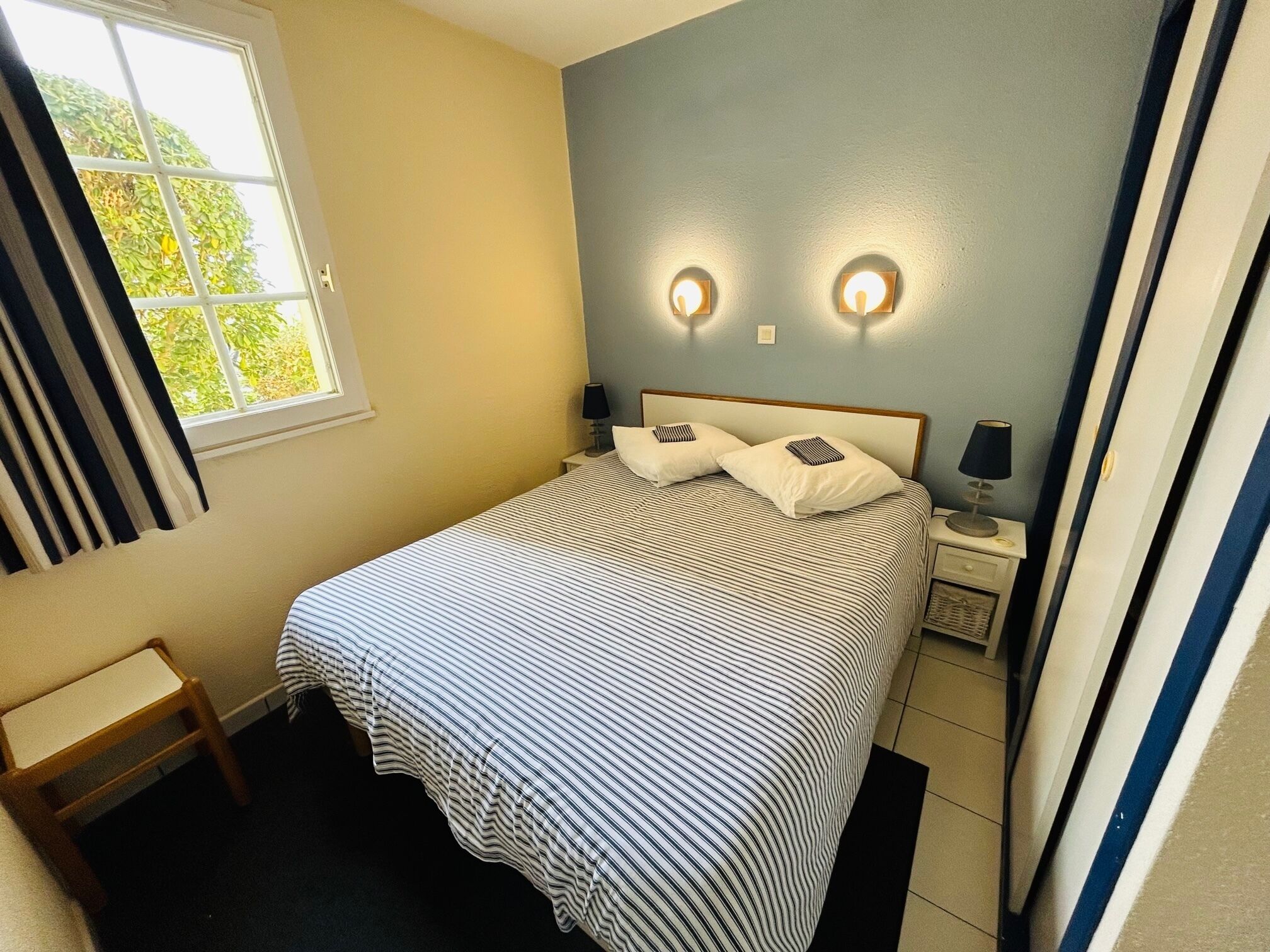 Apartment for 6 people, garden and port view