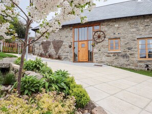 Cottage | Property grounds - Bagtor Granary (Newton Abbot)
