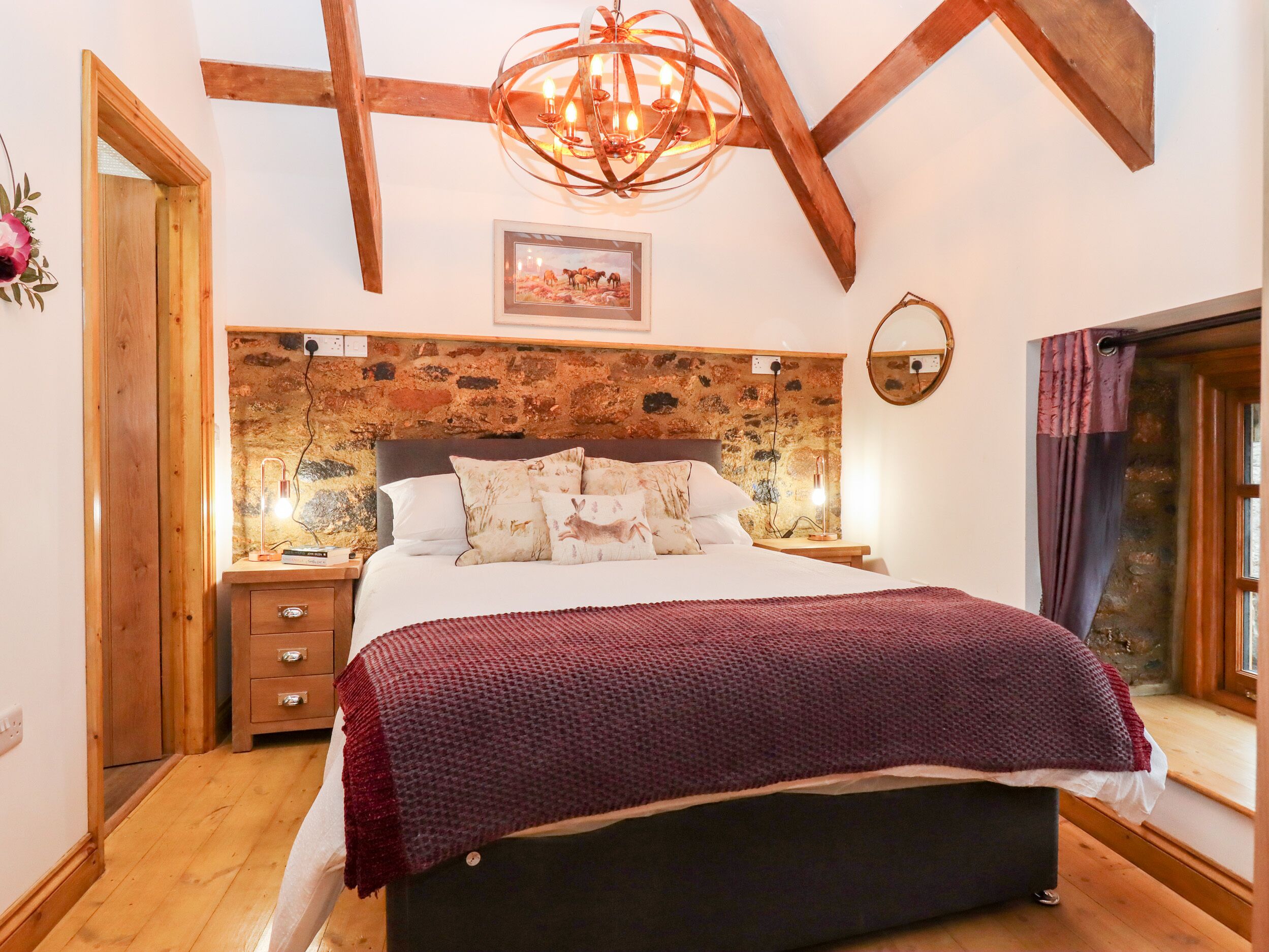 3 개의 침실, 각각 다른 스타일의 인테리어, 각각 다르게 가구 비치, 무료 WiFi